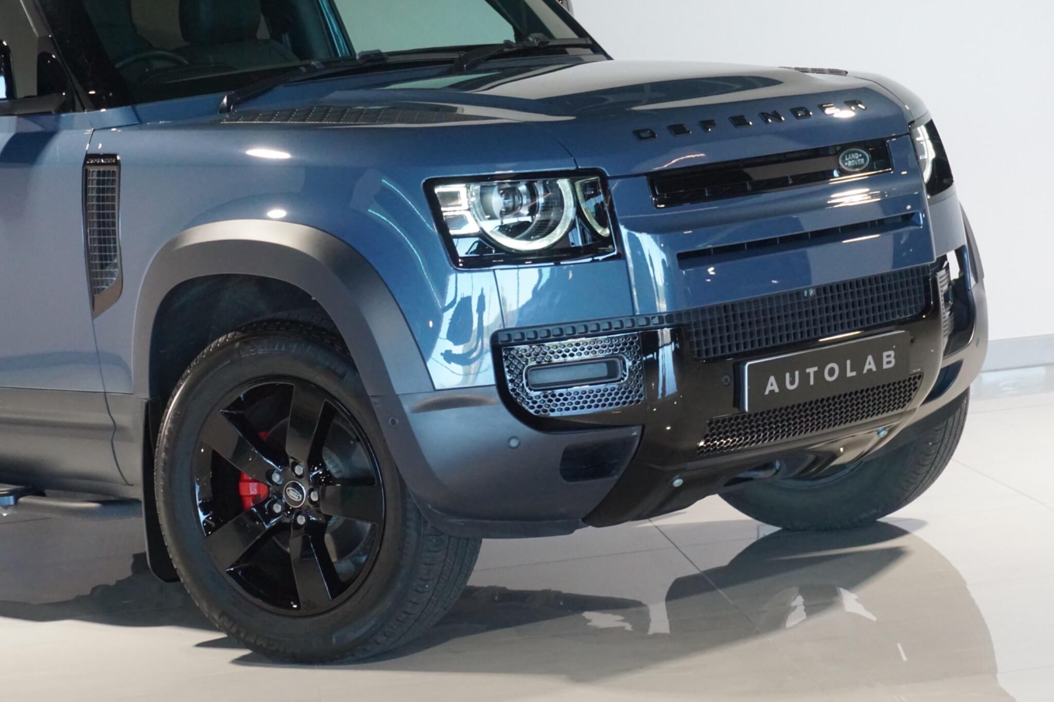 Land Rover Defender 90 2.0 P300 SE SUV 3dr Petrol Auto 4WD Euro 6 (s/s) (300 ps)